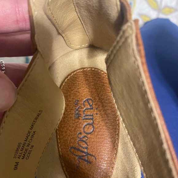 Wedges - Picture 2 of 2